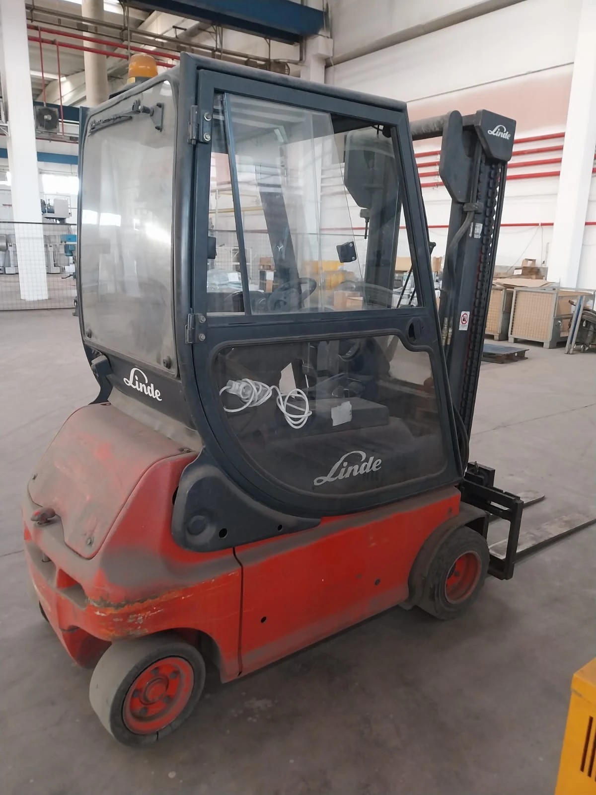 Vand stivuitor electric - 1/1